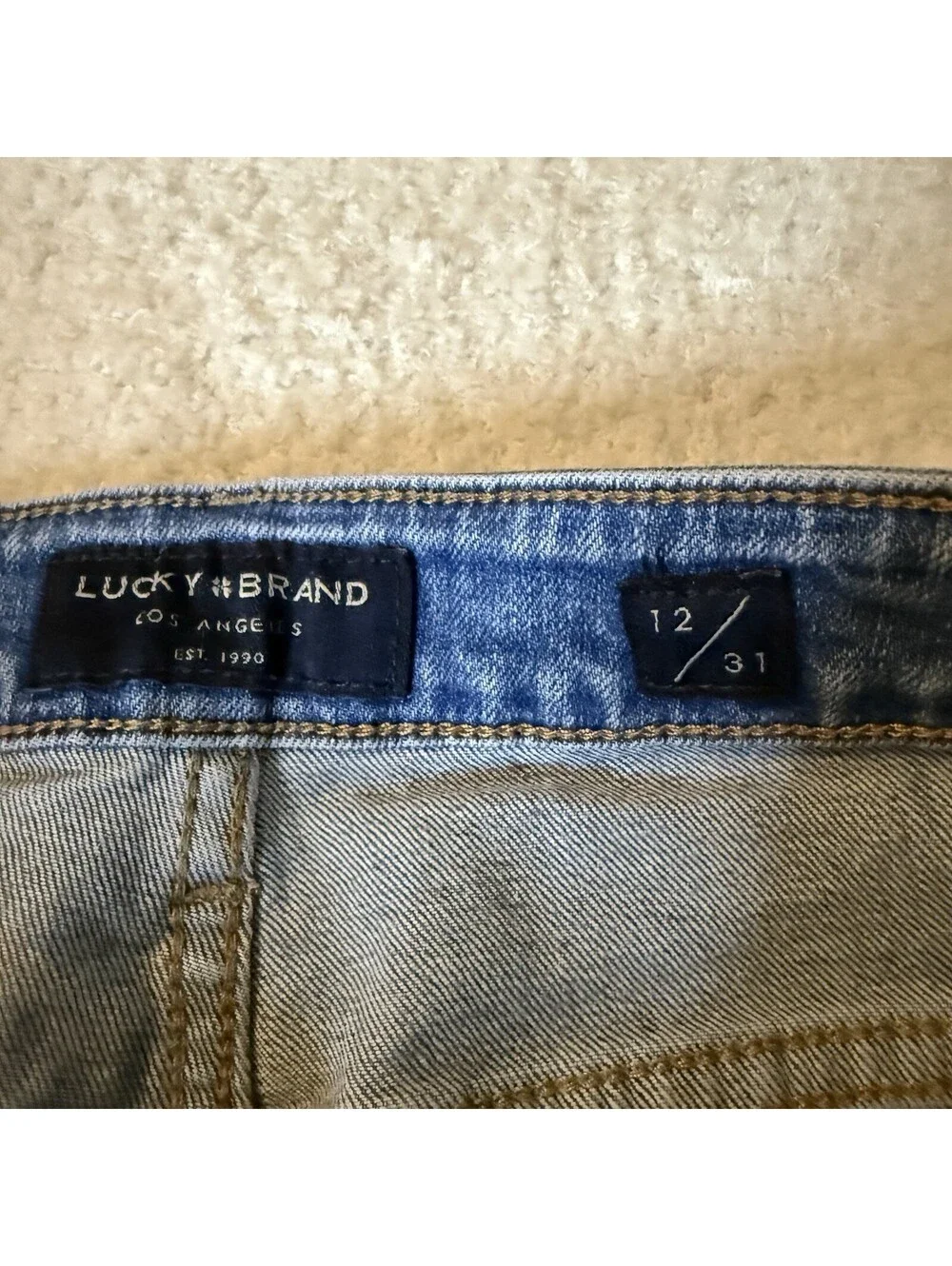 Lucky Brand The Roll Up Women’s Denim Shorts Size 12/31 Distressed Blue Jean